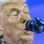 trump-comete-gafe-e-confunde-groenlandia-com-islandia-durante-discurso