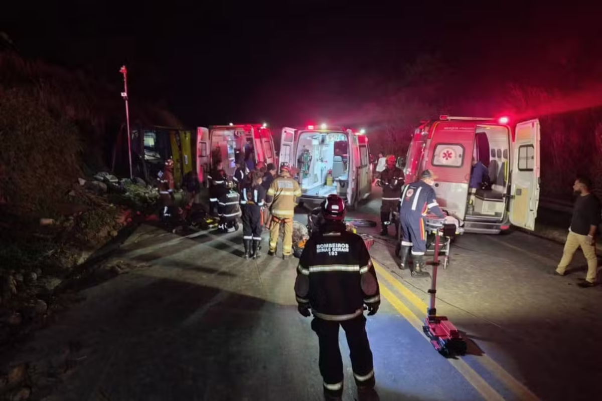 motorista-de-onibus-que-tombou-em-mg-causando-5-mortes-sumiu-do-local