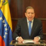 genro-do-opositor-edmundo-gonzalez-e-libertado-da-prisao-na-venezuela