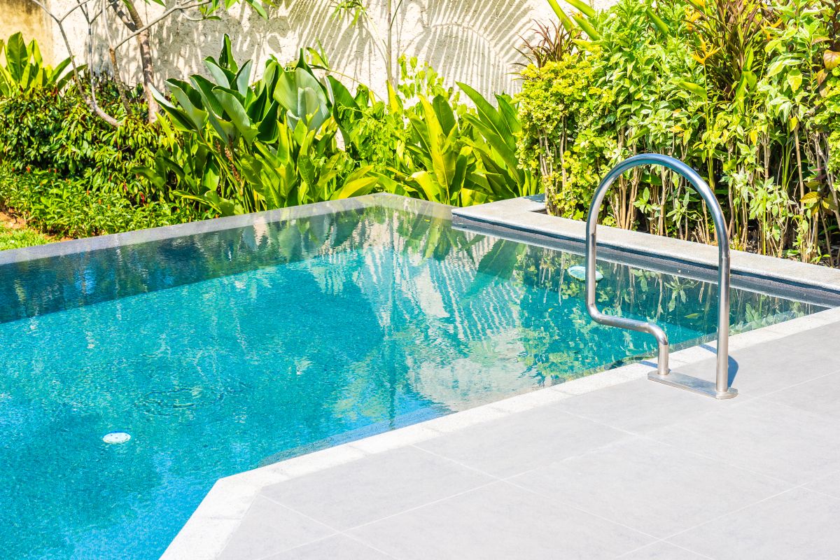 homem-morre-afogado-em-piscina-no-df