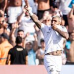 paulistao:-santos-e-corinthians-estao-escalados-para-classico.-confira