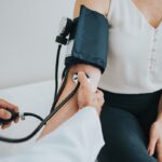 jovem-com-pressao-alta?-cardiologista-explica-os-riscos-e-faz-alerta
