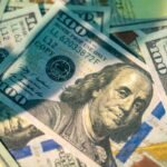 dolar-opera-em-leve-alta,-mas-segue-abaixo-dos-r$-5,30.-bolsa-sobe