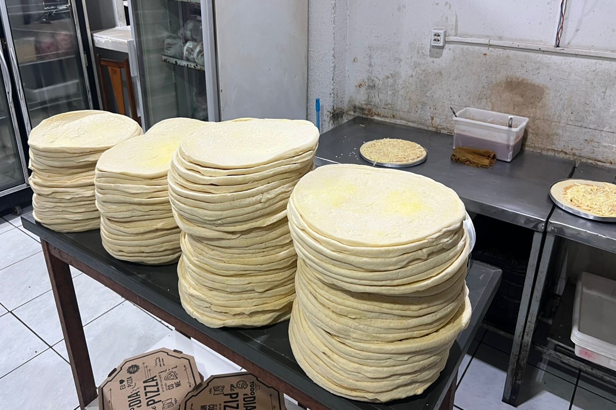 pizzaria-faturava-r$-10-mil-por-dia-com-venda-de-comida-estragada